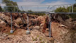 Die Sterkfontein-Höhlen sind eine bekannte Fossilienfundstätte nahe Johannesburg in Südafrika. - © Dominic Stratford/University of the Witwatersrand /dpa