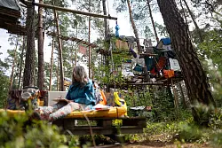 Das Protestcamp am Tesla-Werk existiert mittlerweile seit einem halben Jahr. - &copy; Sebastian Gollnow/dpa