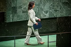 Mit dem Amt würde ein Umzug anstehen. (Archivbild) - © Michael Kappeler/dpa