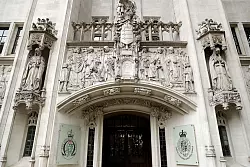 Eine schottische Frauenrechtsgruppe hatte gegen die Definition von Geschlecht der Regierung in Edinburgh geklagt. (Archivfoto) - &copy; Matt Dunham/AP/dpa