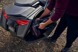 Platz da - für breite Verkleidung und Stauraum. - © Honda/dpa-tmn