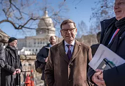 Au&szlig;enminister Johann Wadephul sieht f&uuml;r Irans F&uuml;hrung keine Legitimation mehr. - &copy; Michael Kappeler/dpa