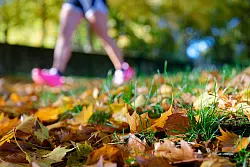 Selbst junge Leute wollen im kommenden Jahr sportlicher durch den Alltag kommen. (Symbolbild) - &copy; Uwe Anspach/dpa
