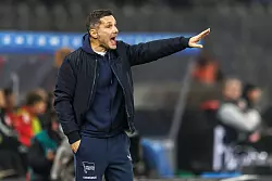 Hertha-Coach Stefan Leitl hatte in Halbzeit eins viel zu meckern. - &copy; Andreas Gora/dpa