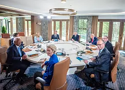 An einem Runden Tisch ist die G7 sich zumindest räumlich sehr nahe. - © Michael Kappeler/dpa-Pool/dpa