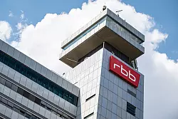 Der RBB sah sich mit Vorwürfen der Verschwendung und der Vetternwirtschaft konfrontiert. (Archivbild) - © Fabian Sommer/dpa