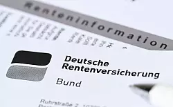 Junge Unions-Abgeordnete sind gegen das Rentenpaket der schwarz-roten Bundesregierung. (Symbolbild) - © Bernd Weißbrod/dpa