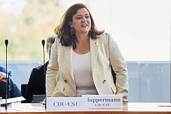 Franziska Hoppermann (CDU) wurde in der konstituierenden Sitzung zur Vorsitzenden gew&auml;hlt. - &copy; J&ouml;rg Carstensen/dpa