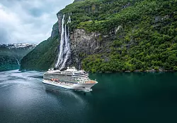 Die «Viking Libra» ist ein nahezu identisches Schwesterschiff der Viking-Hochseflotte (im Bild: «Viking Sky»). Die Besonderheit wird in ihrem Wasserstoffantrieb liegen. - © Alastair Miller/Viking Cruises/dpa-tmn
