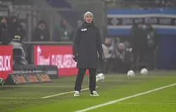 Engagiert: Kölns Trainer Gerhard Struber. - © Marcus Brandt/dpa