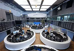 Frankfurter B&ouml;rse: Verglichen mit den US-Techkonzernen sind deutsche Unternehmen Zwerge. (Archivbild) - &copy; Boris Roessler/dpa