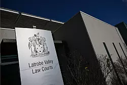 Das Verfahren im Latrobe Valley Magistrates Court dauerte mehr als neun Wochen, bevor die Jury sich zu Beratungen zurückzog. (Archivbild) - © James Ross/AAP Image/AP/dpa