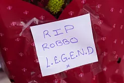 Die Forest-Fans trauern um Club-Idol John Robertson. - &copy; Joe Giddens/PA Wire/dpa