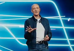 Siemens-Boss Roland Busch k&uuml;ndigte mehrere KI-Initiativen f&uuml;r die Industrie an. - &copy; Uncredited/Siemens/dpa