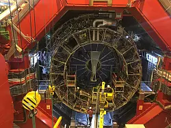 Der Cern-Teilchenbeschleuniger LHC liegt in einem gigantischen 27 Kilometer langen Tunnel unter der Erde. (Archivbild) - &copy; Christiane Oelrich/dpa