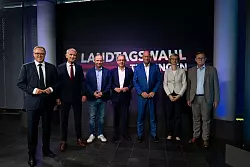 Immer wieder treffen die Spitzekandidaten im Wahlkampf aufeinander. (Archivbild) - © Jacob Schröter/dpa