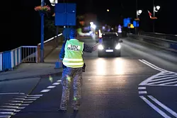 Polen hat vorübergehend die Grenzkontrollen an der deutsch-polnischen Grenze wieder aufgenommen. - © Sebastian Kahnert/dpa