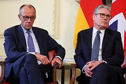 Die kommenden Tage können «eine entscheidende Zeit für uns alle» werden, sagte Bundeskanzler Friedrich Merz. - © Toby Melville/Pool Reuters/AP/dpa