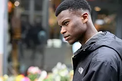 Suraj Mailitafi von der Initiative &laquo;Gerechtigkeit f&uuml;r Lorenz&raquo; fordert eine l&uuml;ckenlose Aufkl&auml;rung der Todesumst&auml;nde. - &copy; Izabela Mittwollen/dpa