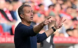 Nach &uuml;ber zehn Jahre R&uuml;ckkehr an die alte Wirkungsst&auml;tte: Bayer-Trainer Kasper Hjulmand. - &copy; Torsten Silz/dpa