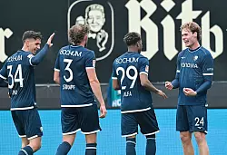 &Uuml;berraschendes Tor zum 1:0 f&uuml;r Bochum: Mats Pannewig (r). - &copy; Uwe Anspach/dpa