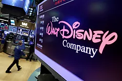 Disney nahm hohe Verluste f&uuml;r seinen Streaming-Dienst in Kauf - traf zuletzt aber auf die Kostenbremse. (Archivbild) - &copy; Richard Drew/AP/dpa