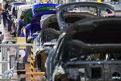 Der Gewinn der deutschen Autobauer sackte in den ersten neun Monaten deutlich ab. (Symbolbild) - &copy; Jan Woitas/dpa