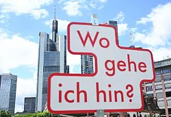 Die Begehrlichkeiten des Wettbewerbers aus Italien sorgen in Frankfurt seit Monaten f&uuml;r Unruhe. (Archivbild) - &copy; Arne Dedert/dpa