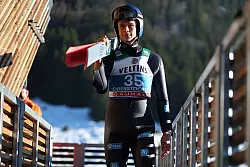 Andreas Wellinger erlebte einen gebrauchten Tag. - &copy; Daniel Karmann/dpa