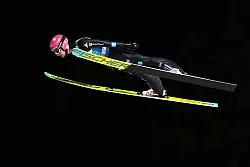 Felix Hoffmann &uuml;berzeugt auch in Oberstdorf. - &copy; Matthias Schrader/AP/dpa