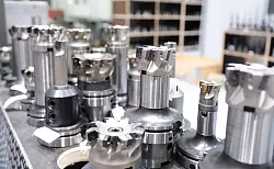 Die Bestellungen im Maschinenbau ziehen an (Archivbild) - &copy; Bernd Wei&szlig;brod/dpa