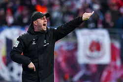Wechselt von Werder Bremen zu RB Leipzig: Ole Werner. - © Jan Woitas/dpa