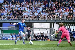 Tobias Mohr war f&uuml;r Schalke Vorbereiter und Torsch&uuml;tze. - &copy; Harry Langer/dpa