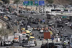 Bei dem Anschlag wurden mindestens sechs Menschen getötet. - © Mahmoud Illean/AP/dpa