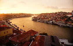 Der Douro in Portugal ist eines der beliebten europäischen Flussreiseziele. - © Robert Günther/dpa-tmn