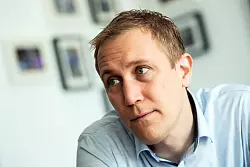 Monheims B&uuml;rgermeister Daniel Zimmermann von der lokalen Partei Peto. - &copy; Federico Gambarini/dpa