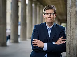 Matthias Anbuhl ist Vorstandsvorsitzender des Deutschen Studierendenwerks (DSW). - © Kay Herschelmann/dpa-tmn