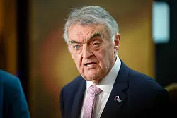 Innenminister Herbert Reul besichtigte den Tatort. (Archivbild) - &copy; Henning Kaiser/dpa