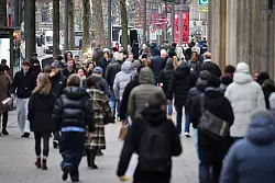 Der Handel zeigt sich im Januar zufriedener mit seinen Gesch&auml;ften. (Symbolbild) - &copy; Christian Charisius/dpa