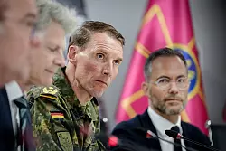 Ukraine-Krieg - Pistorius in Kiew - © Kay Nietfeld/dpa