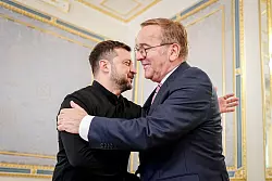 Ukraine-Krieg - Pistorius in Kiew - © Kay Nietfeld/dpa