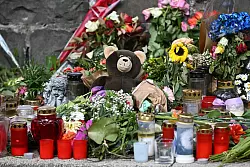 Anteilnahme nach dem t&ouml;dlichen Unfall in Remscheid. (Archivbild) - &copy; Federico Gambarini/dpa