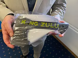 Die schwarze Axt ist das Symbol der «Black Axe»-Organisation. (Archivbild) - © Britta Schultejans/dpa