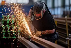 In Witten werden Weichen f&uuml;r das bundesweite Bahn-Netz hergestellt. (Archivbild) - &copy; Rolf Vennenbernd/dpa