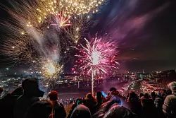 Die Menschen in NRW feierten den Jahreswechsel &uuml;berwiegend friedlich. - &copy; Christoph Reichwein/dpa