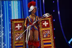 Miss Switzerland Lorena Santen bei der National Costume Show im Rahmen des 72. Miss Universe-Wettbewerbs in San Salvador. - &copy; Camilo Freedman/dpa