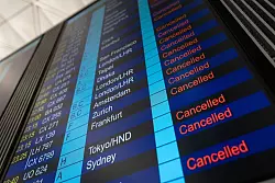 Am internationalen Flughafen Hongkong fielen Hunderte Fl&uuml;ge aus. - &copy; Vernon Yuen/Nexpher via ZUMA Press Wire/dpa
