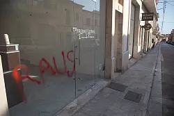 Touristen treiben &uuml;berall die Preise in die H&ouml;he. (Archivbild) - &copy; Clara Margais/dpa