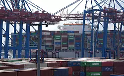 Deutsche Exporteure leiden unter dem Zollstreit mit den USA - © Marcus Brandt/dpa