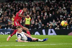 Alexander Isak trifft nach Wirtz-Vorlage gegen Tottenham. - &copy; Harvey Murphy/News Images via ZUMA Press Wire/dpa
